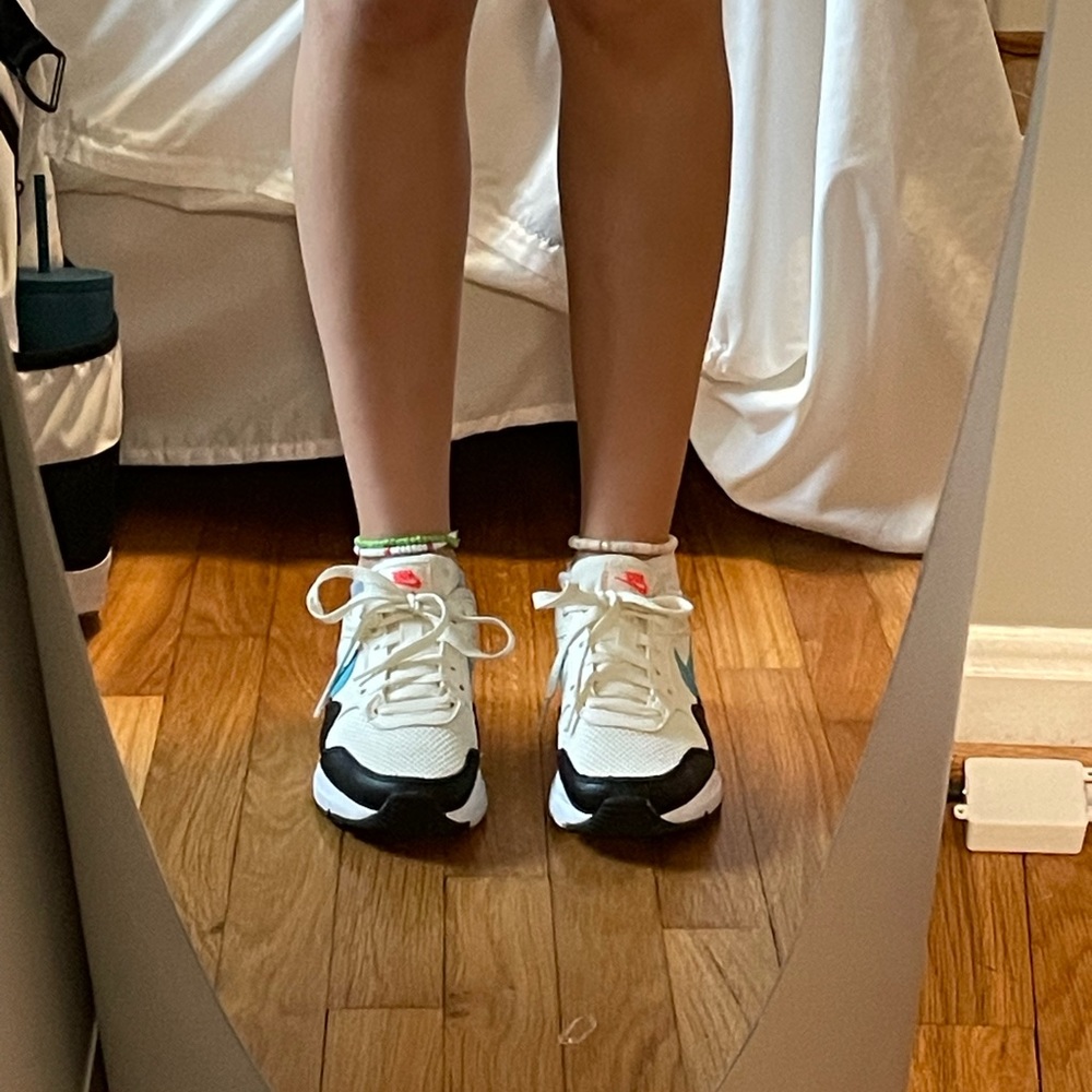 White with teal swoosh Nike air max SC